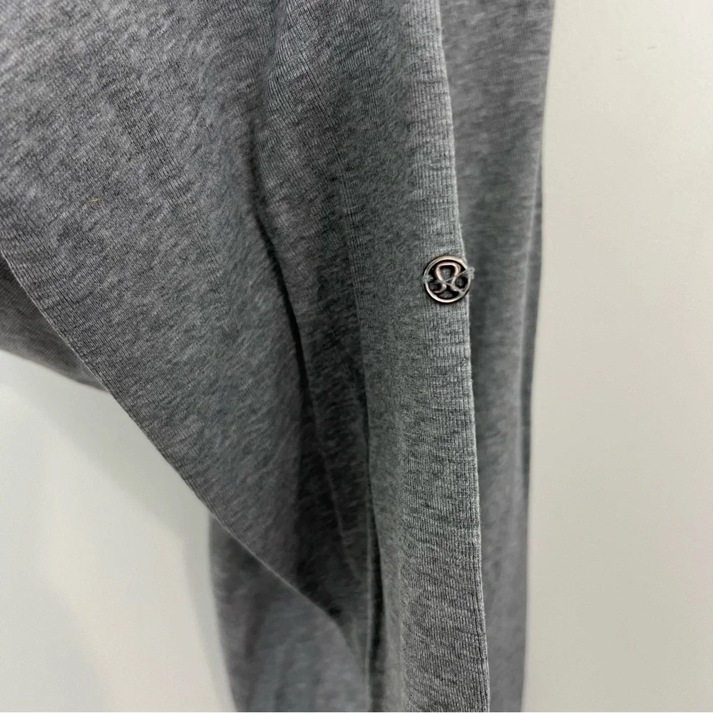 Lululemon Open Your Heart Pant in Heathered Medium Grey Size 2